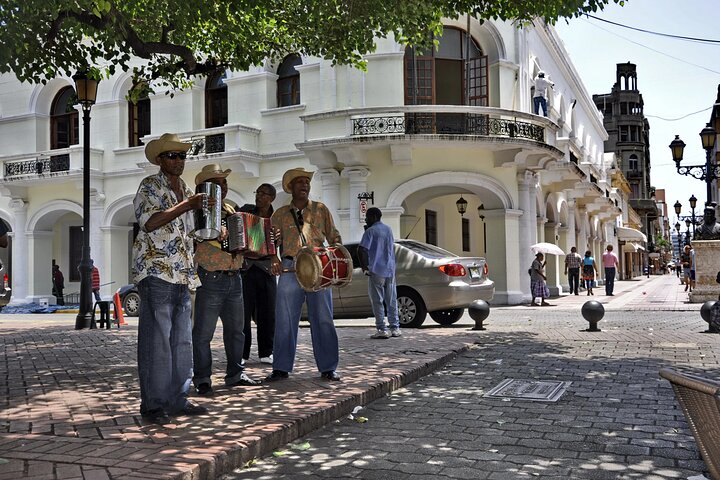 Stadtrundfahrt durch Santo Domingo inklusive Abholung in Santo Domingo