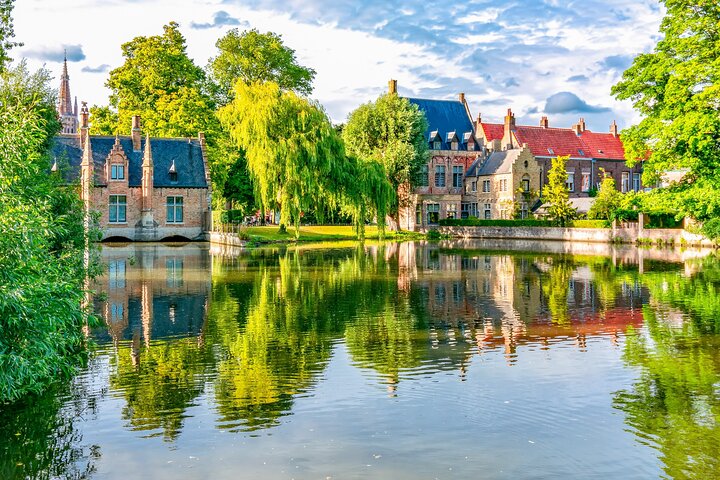 Excursión de lujo a Brujas y crucero por los canales desde la terminal de cruceros