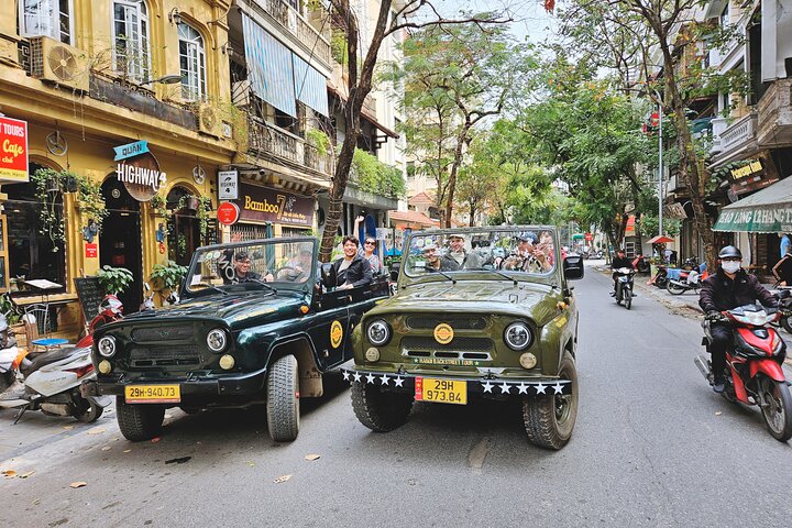 Hanoi Food and Culture Sightseeing Army Jeep Tour