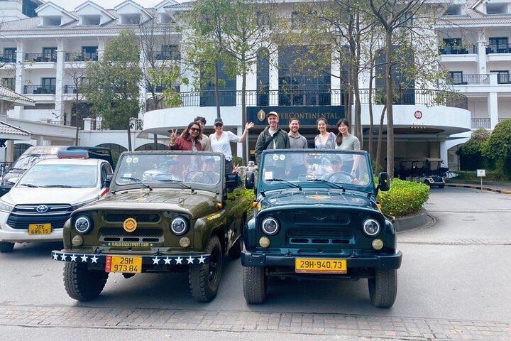 Hanoi Food and Culture Sightseeing Army Jeep Tour