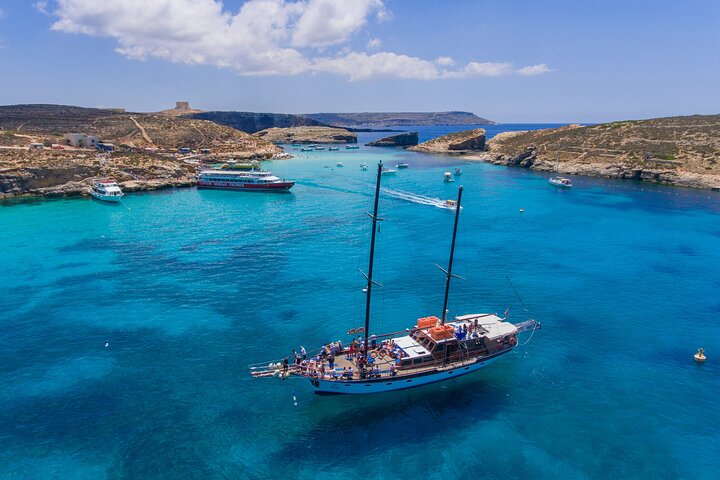 Crociera di andata e ritorno per Malta, inclusa la Laguna Blu con pranzo e bevande