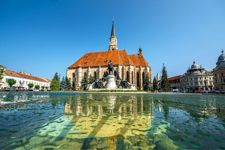 Tour a piedi delle attrazioni imperdibili di Cluj con una guida
