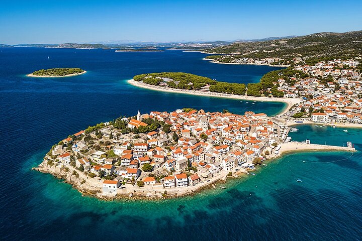 Da Trogir, Seget, Okrug: Cascate di Krka & tour culturale di Sebenico