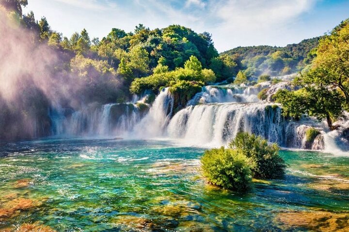 Da Trogir, Seget, Okrug: Cascate di Krka & tour culturale di Sebenico