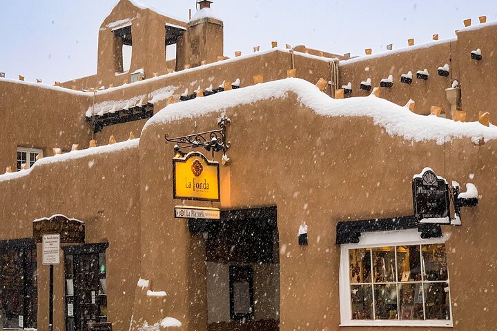 Tour a pie por la historia de Santa Fe para grupos pequeños