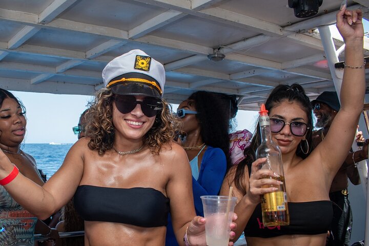 Sesiones de Hip Hop Fiesta en barco Cabo San Lucas