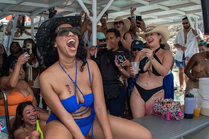 Sesiones de Hip Hop Fiesta en barco Cabo San Lucas