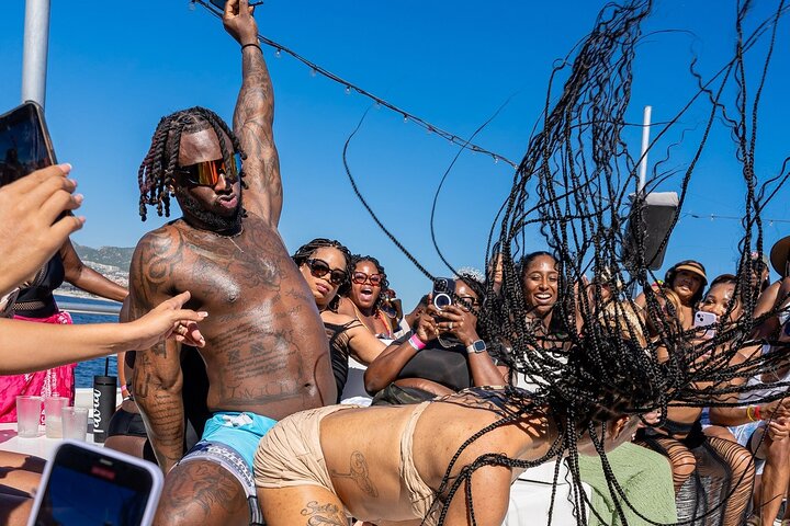 Sesiones de Hip Hop Fiesta en barco Cabo San Lucas