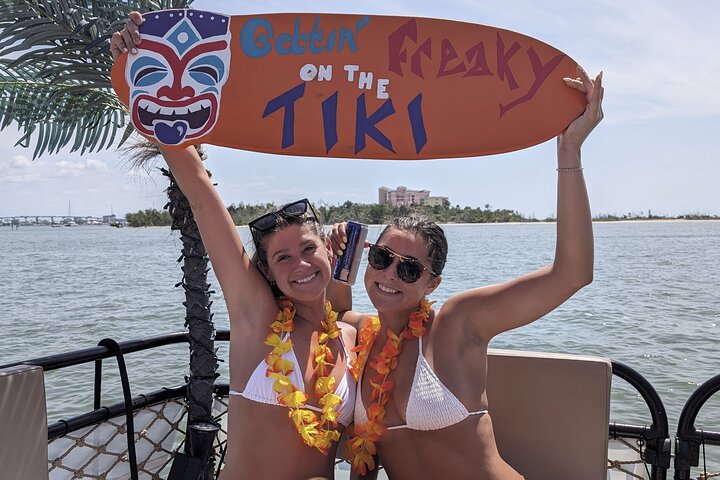 2 Stunden Tiki Pub Sensationelle Delfin Sunset Cruise (nur Erwachsene)