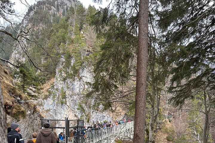 Gita di un giorno VIP Neuschwanstein, Linderhof e Grotta da Monaco di Baviera