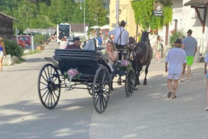 Gita di un giorno VIP Neuschwanstein, Linderhof e Grotta da Monaco di Baviera