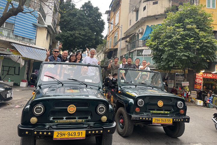 Hanoi Food and Culture Sightseeing Army Jeep Tour