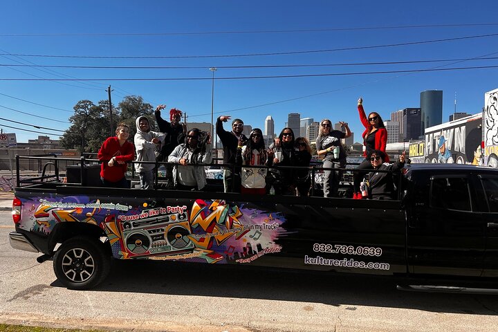 Houston BYOB Party Truck opplevelse w / vert, musikk og Barstops!