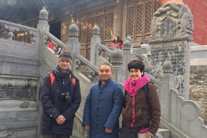 Private Luoyang Longmen Grottoes & Shaolin Temple Day Tour fra Luoyang