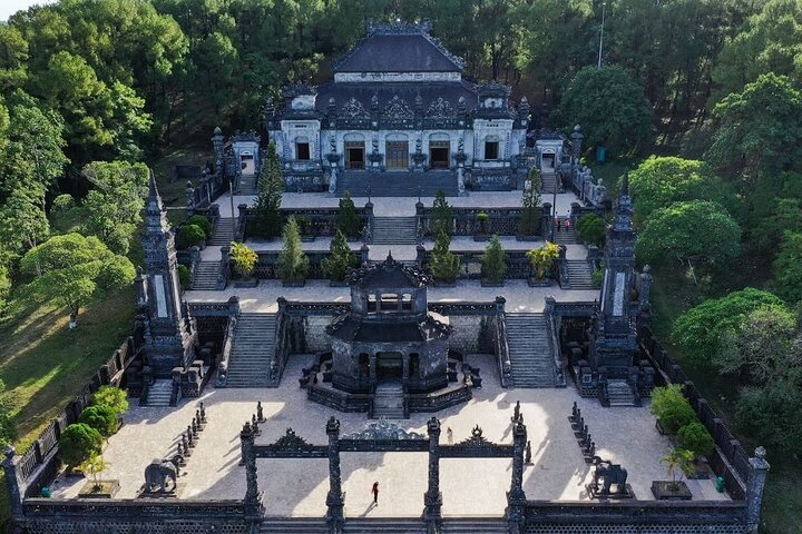 Hue City Sightseeing Privat bil med engelsktalende sjåfør