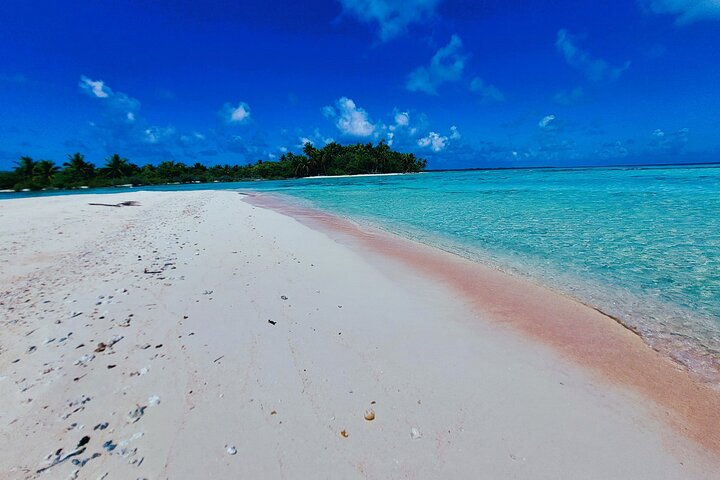 REEF ISLAND | privat ø | lyserødt sand | naturlige svømmebassiner