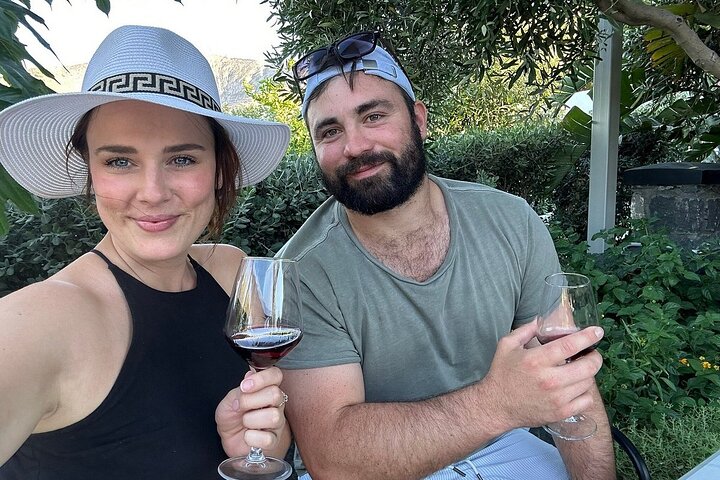 Santorini vinsmagning og premium frokost på det prisvindende vingård