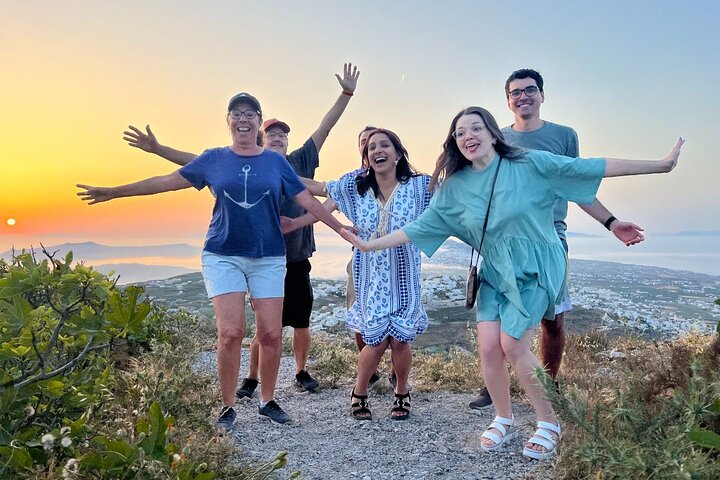 Santorini Highlights Tour per piccoli gruppi con opzione di degustazione di vini