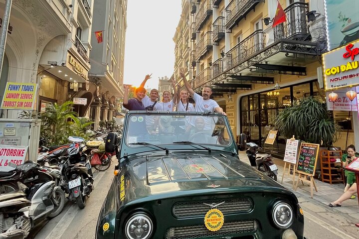 Hanoi Food and Culture Sightseeing Army Jeep Tour