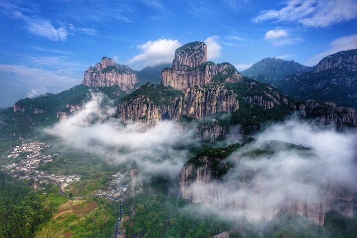 Excursão privada diurna e noturna à montanha Wenzhou Yandang Geopark