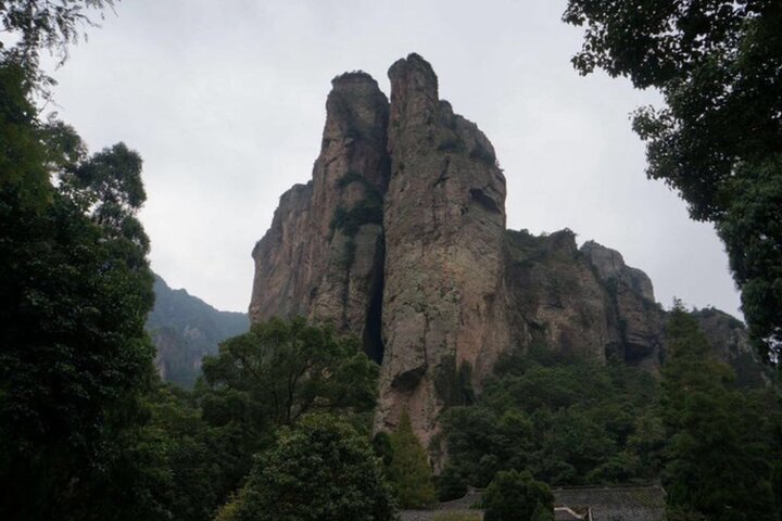 Excursão privada diurna e noturna à montanha Wenzhou Yandang Geopark