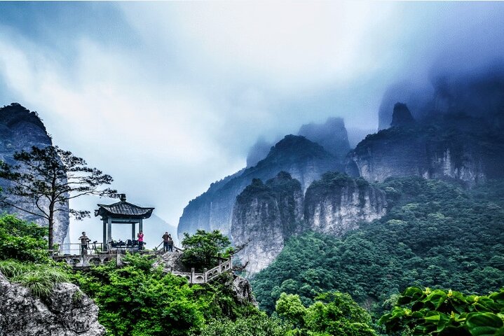 Excursão privada diurna e noturna à montanha Wenzhou Yandang Geopark