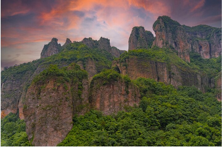 Excursão privada diurna e noturna à montanha Wenzhou Yandang Geopark