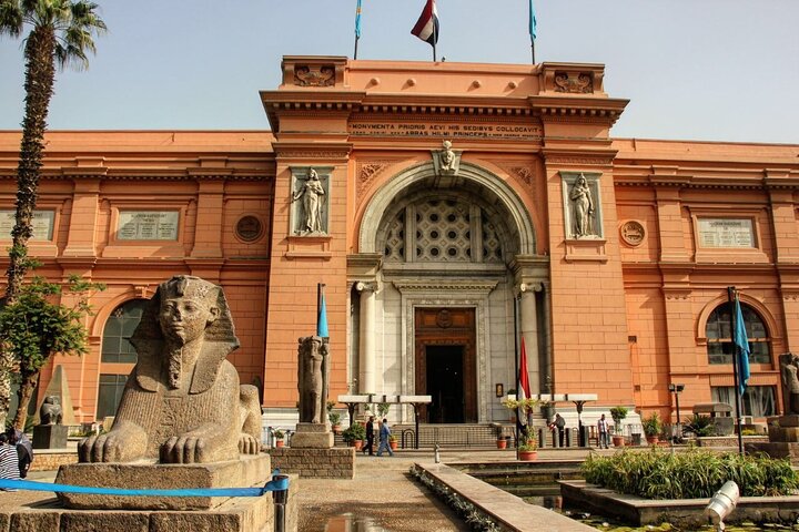 Grand Egyptian Museum, pyramiderna och sfinxen från Sharm el Sheikh