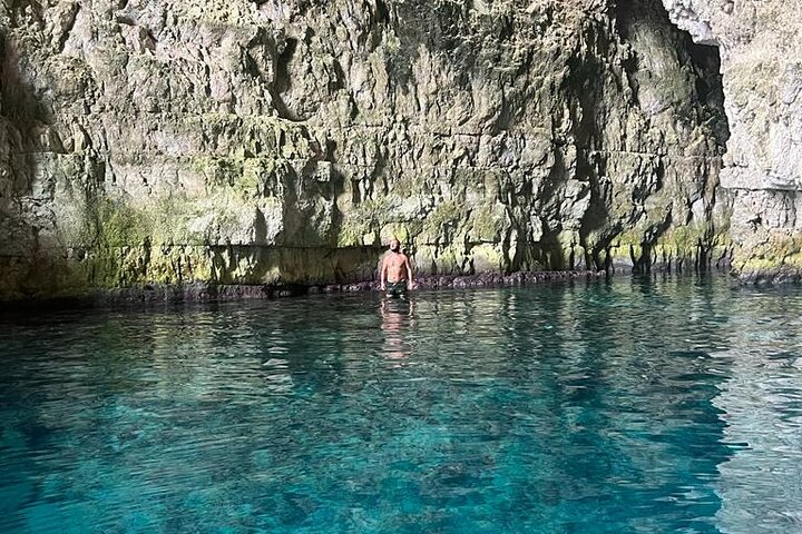 Panoramatur og snorkling i Haxhi Ali-grotten og Karaburun
