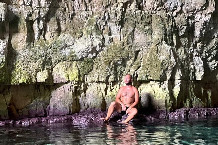 Panoramatur og snorkling i Haxhi Ali-grotten og Karaburun