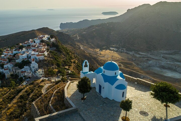 Descubra Nisyros y pase un día en el paraíso del Egeo