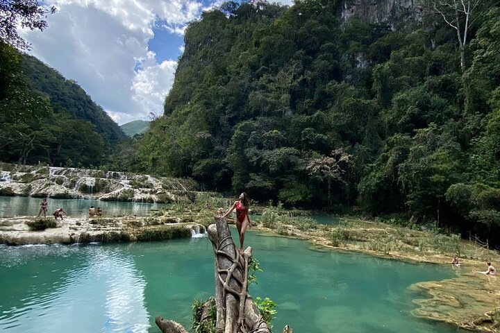 Ontdek de paradijselijke Semuc Champey + Kanba-grotten - Tour vanuit Cobán