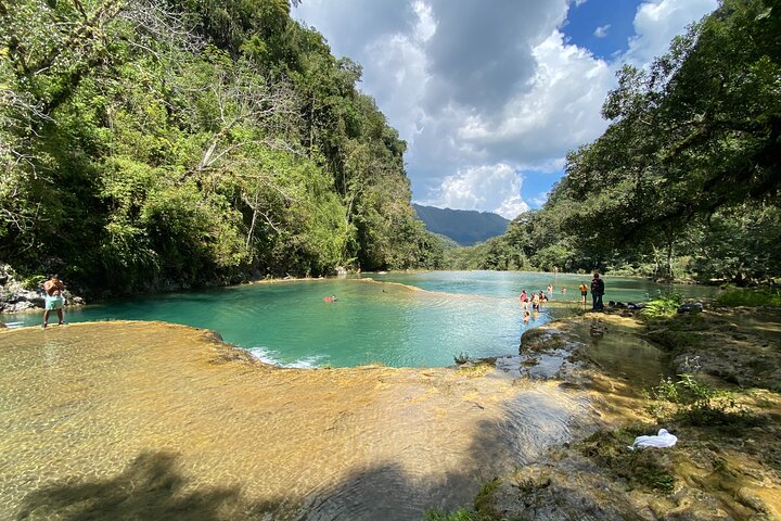 Ontdek de paradijselijke Semuc Champey + Kanba-grotten - Tour vanuit Cobán
