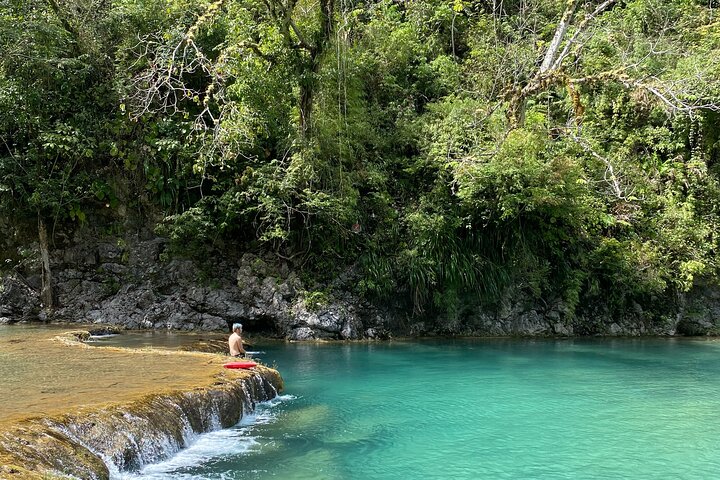 Geniet van de natuurlijke zwembaden van Semuc Champey + de Lanquin-grotten - Tour vanuit Coban