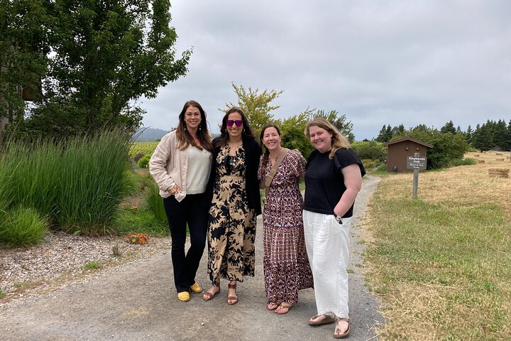 "Fabulous Private Wine Tour of Napa & Sonoma for 2 to 5 People"