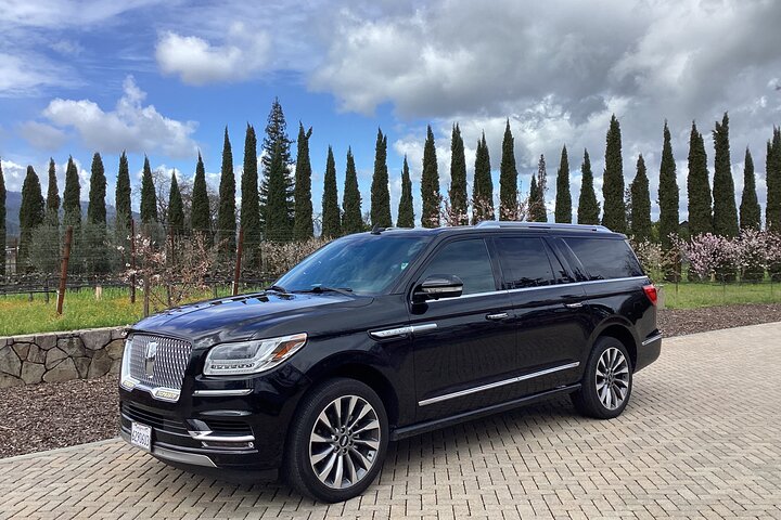 "Fabulous Private Wine Tour of Napa & Sonoma for 2 to 5 People"