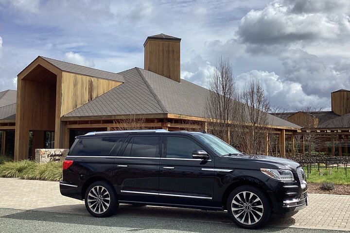"Fabulous Private Wine Tour of Napa & Sonoma for 2 to 5 People"