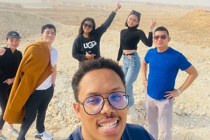 Edge of the World Riyadh Tour with Camel Ride & Dinner