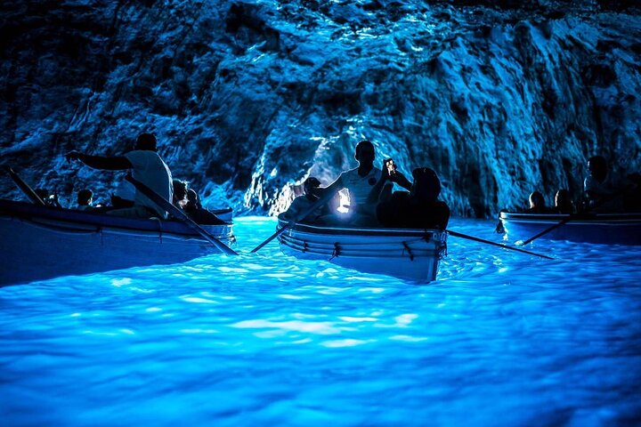 Desde Sorrento: Capri y Tour opcional en barco a la Gruta Azul
