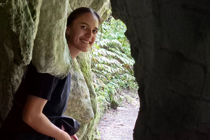 Passeio de bicicleta elétrica em Waitomo, incluindo caminhada encantadora pela mata