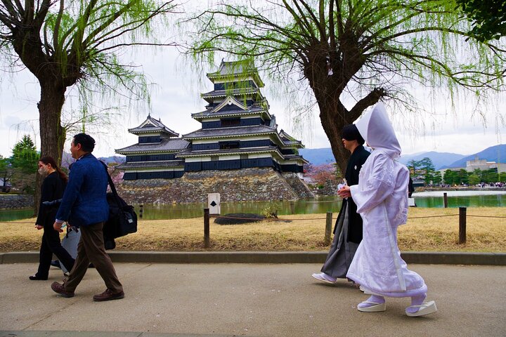 Matsumoto Castle, Sake & lokale hapjes wandeltocht