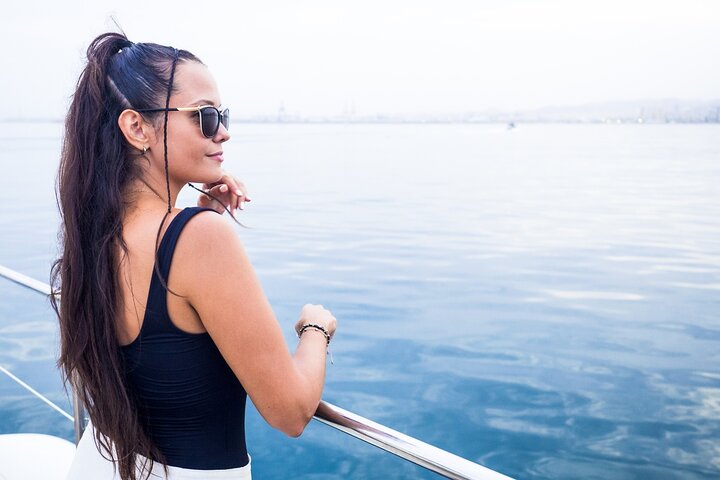 Une journée en mer depuis Dénia ou Jávea avec barbecue à bord du catamaran