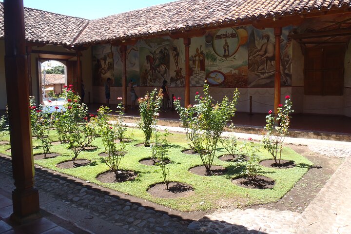 Nicaragua endagstur till koloniala Granada och Crafty Masaya