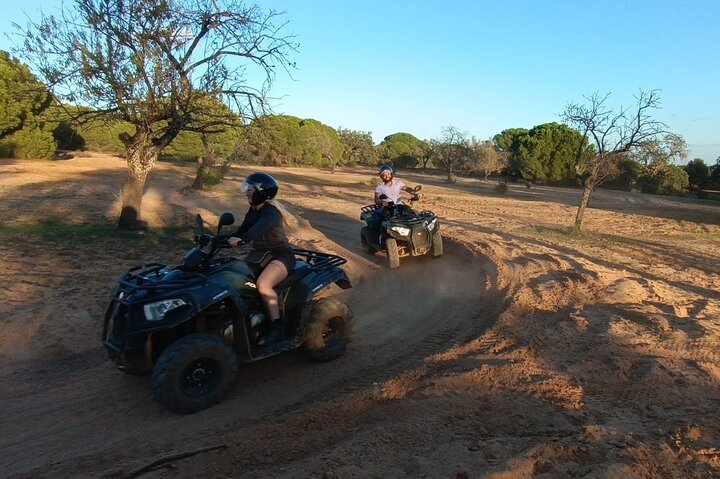 Albufeira 1,5 horas Tour todoterreno Tour de aventura en quad