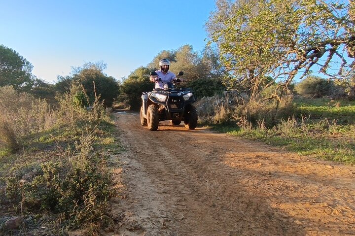 Albufeira 1,5 horas Tour todoterreno Tour de aventura en quad