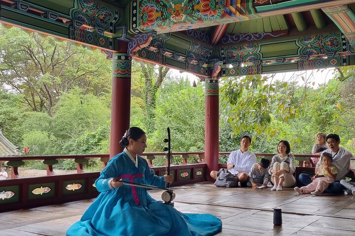 Recorrido privado en autocaravana por Seúl: explora la verdadera Corea del pasado al futuro
