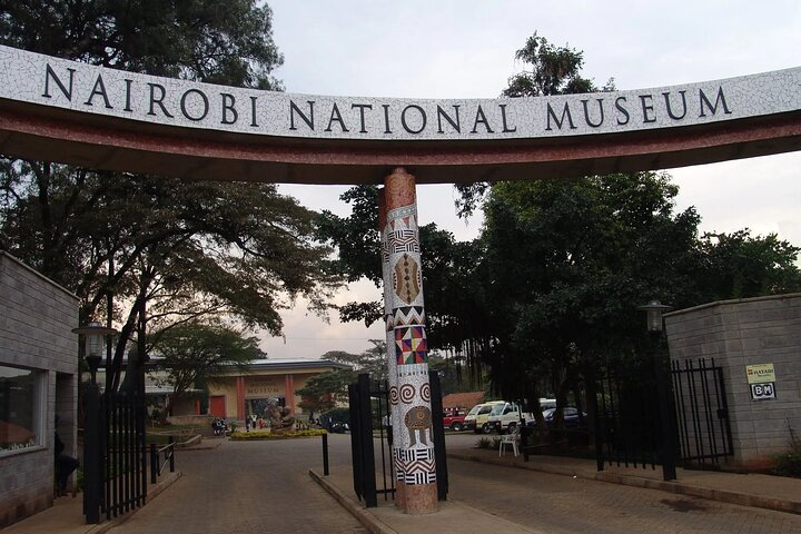 Nairobi National Museum, Giraffe Center und Bomas Kenia Führung