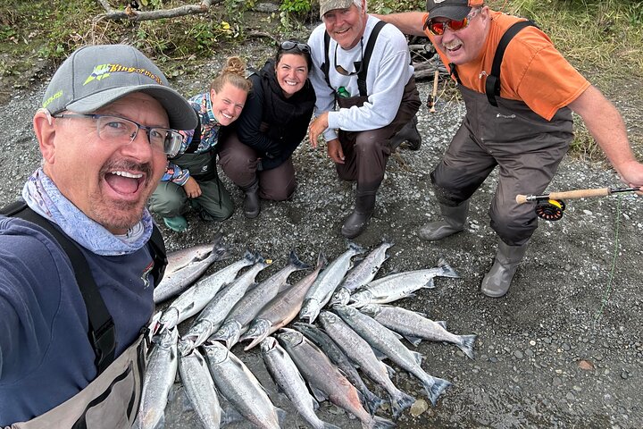 Mezza giornata di pesca al salmone in Alaska nella penisola di Kenai