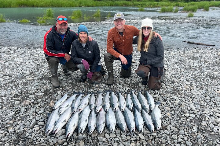 Mezza giornata di pesca al salmone in Alaska nella penisola di Kenai