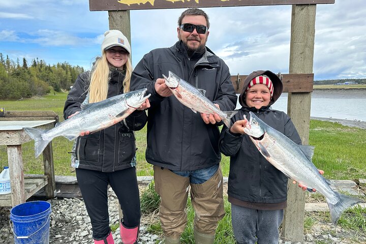 Mezza giornata di pesca al salmone in Alaska nella penisola di Kenai